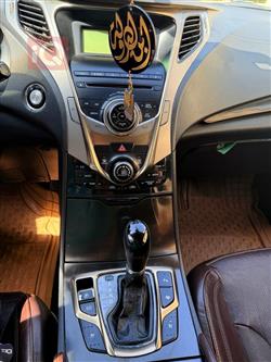 Hyundai Azera